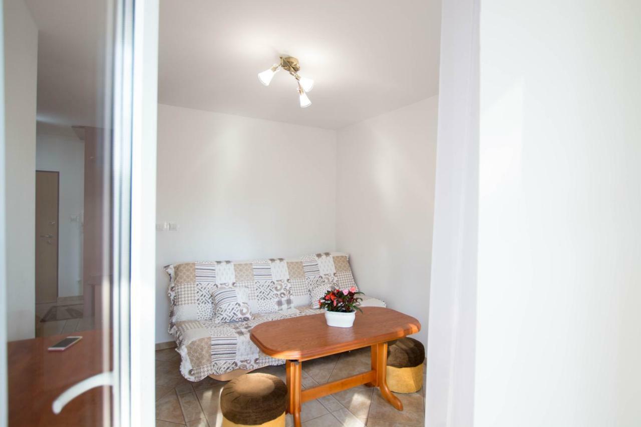 Apartament Makadi Apartment เมียนซิดดรอแย ภายนอก รูปภาพ