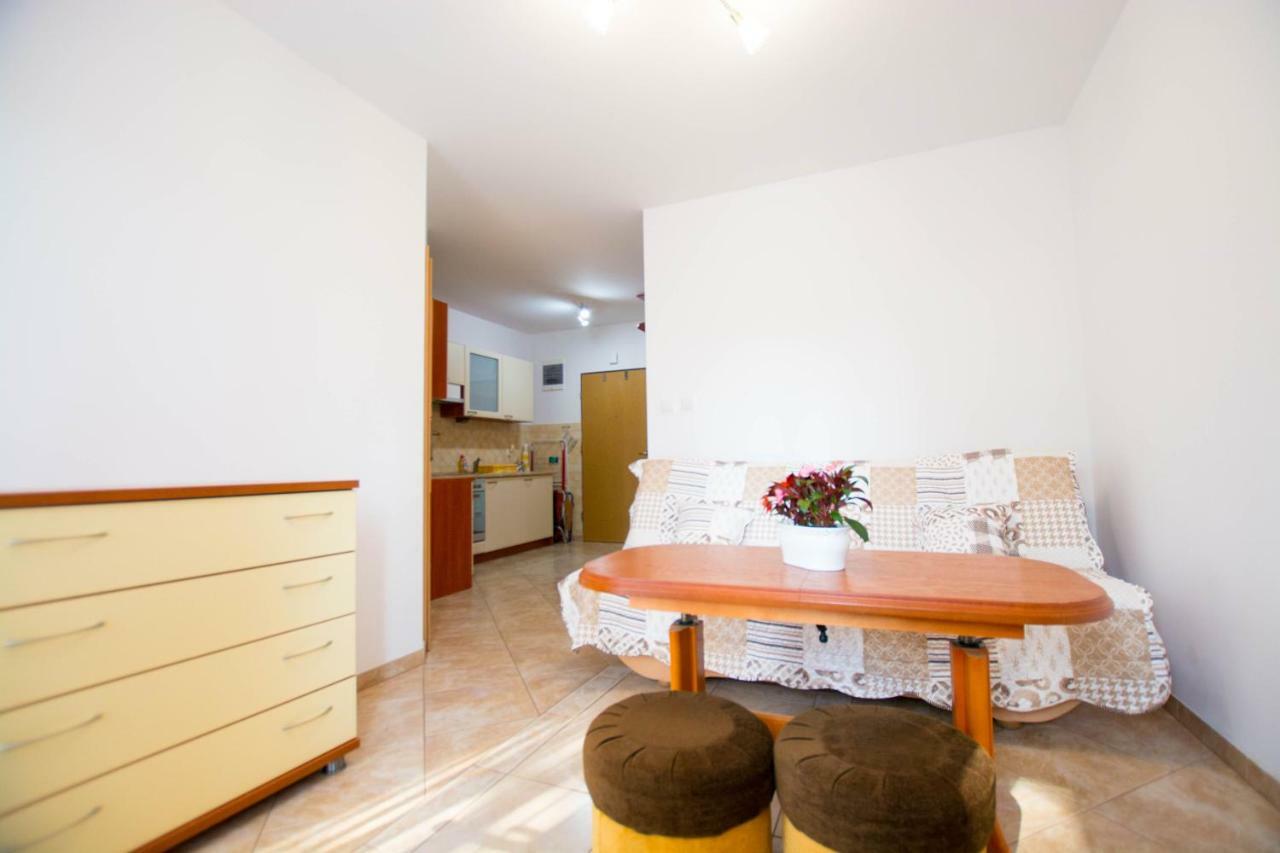 Apartament Makadi Apartment เมียนซิดดรอแย ภายนอก รูปภาพ